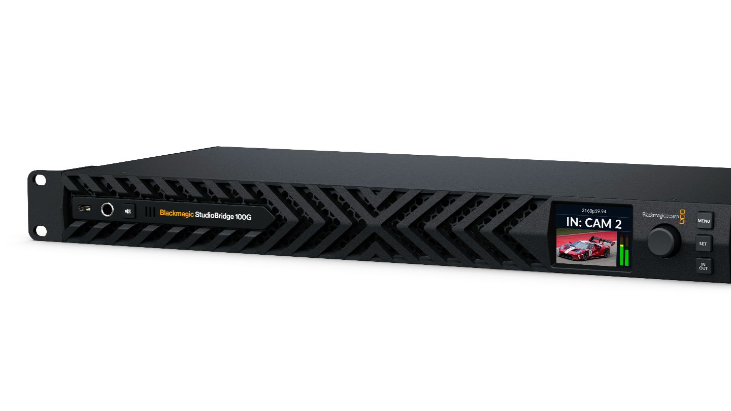 Blackmagic-StudioBridge-100G-Angle.jpg