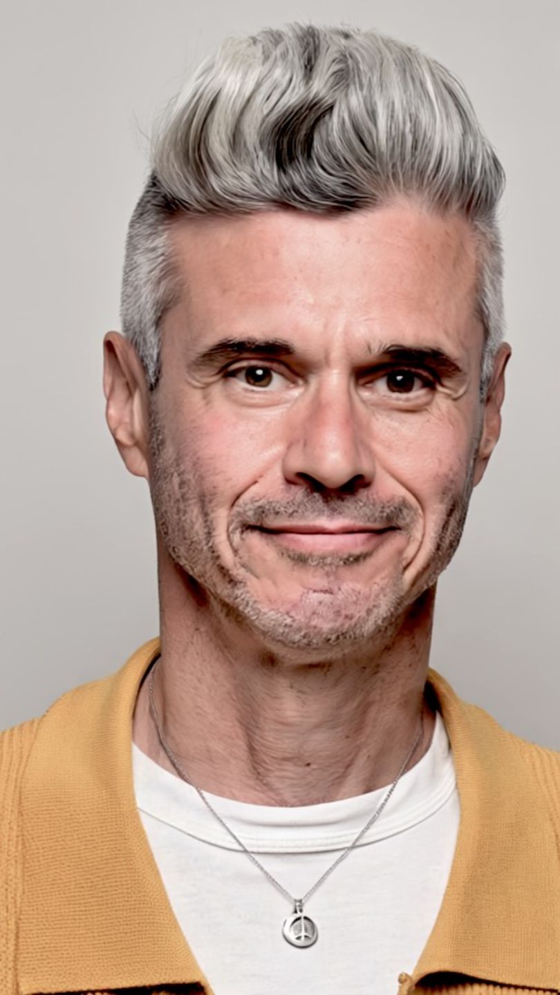 Evan Shaprio Headshot.jpg
